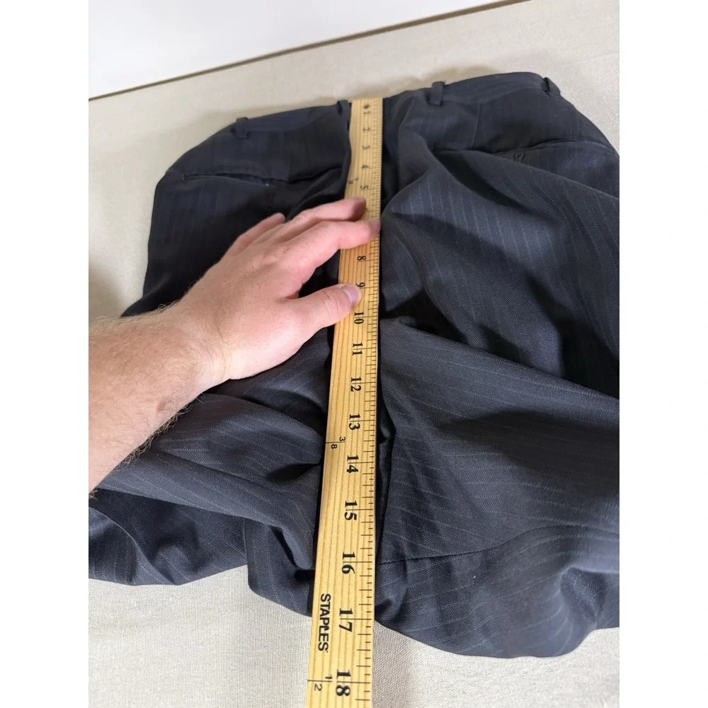 Canali Suit Size 40R Black Pinstripe 2 Piece 50R EU Made in Italy Model 13290/37